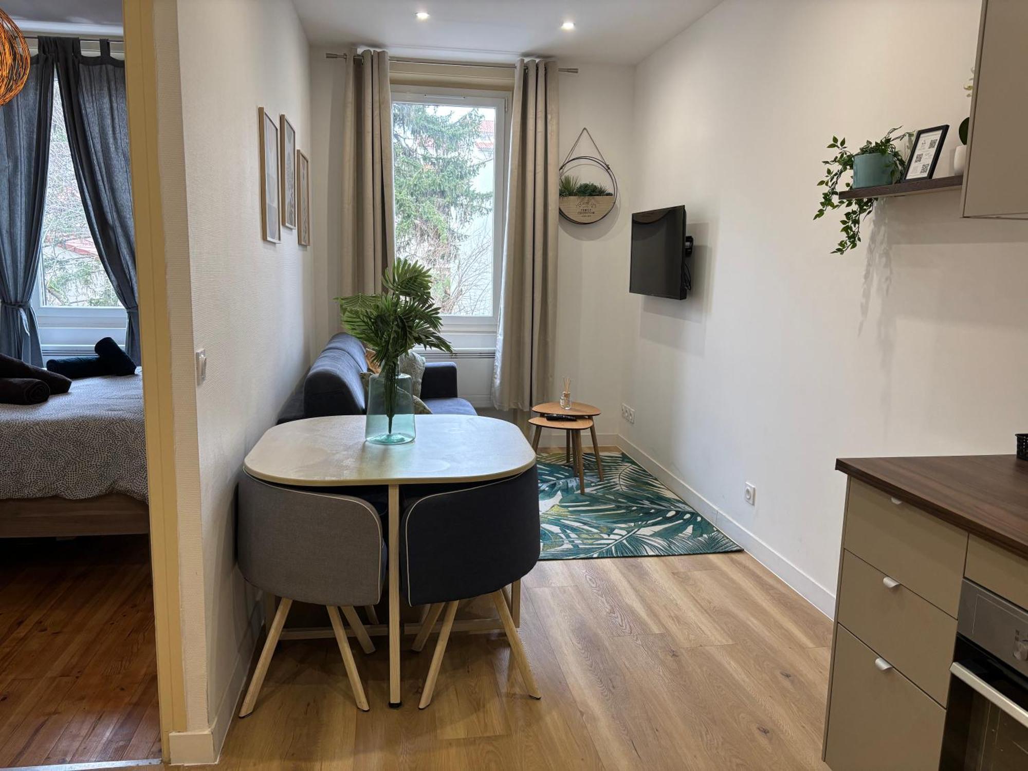 Apartamento Elegant T2 A Bron, Tramway A 2Min, Box Parking, 4Personnes Exterior foto